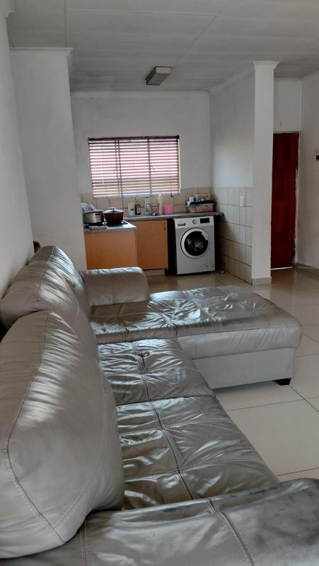 2 Bedroom Property for Sale in Meredale Gauteng