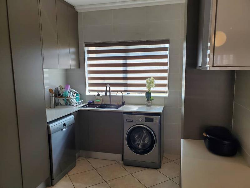 3 Bedroom Property for Sale in Heuwelsig Estate Gauteng