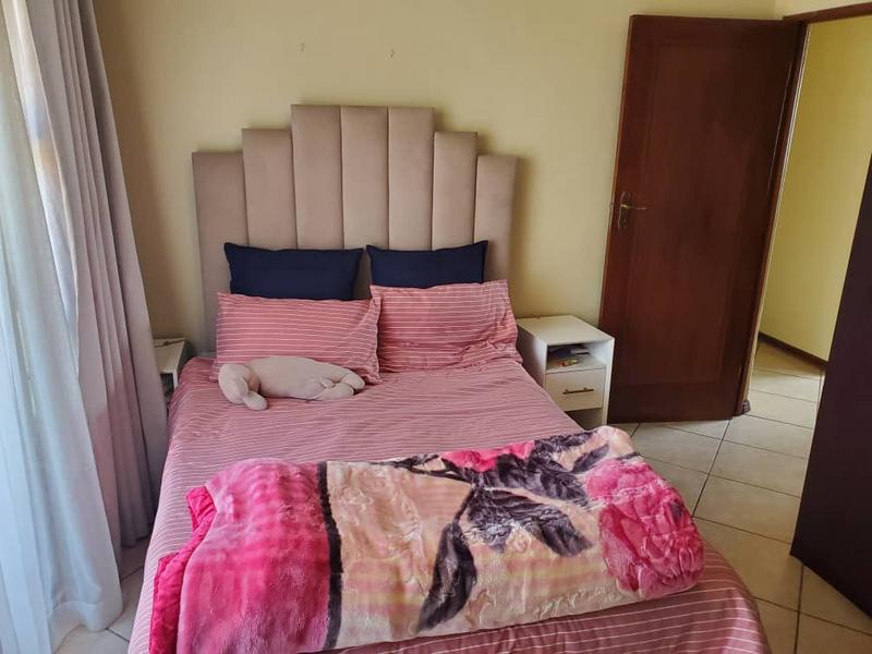 3 Bedroom Property for Sale in Heuwelsig Estate Gauteng