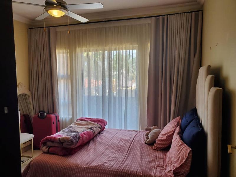 3 Bedroom Property for Sale in Heuwelsig Estate Gauteng