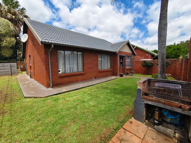 3 Bedroom Property for Sale in Doornpoort Gauteng