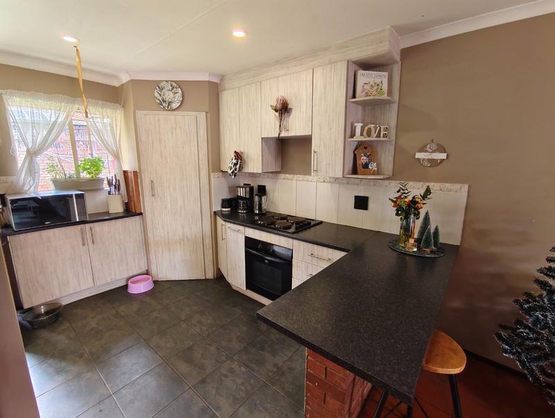 3 Bedroom Property for Sale in Doornpoort Gauteng