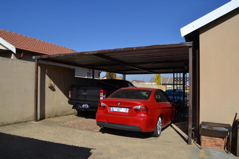 To Let 2 Bedroom Property for Rent in Alveda Park Gauteng