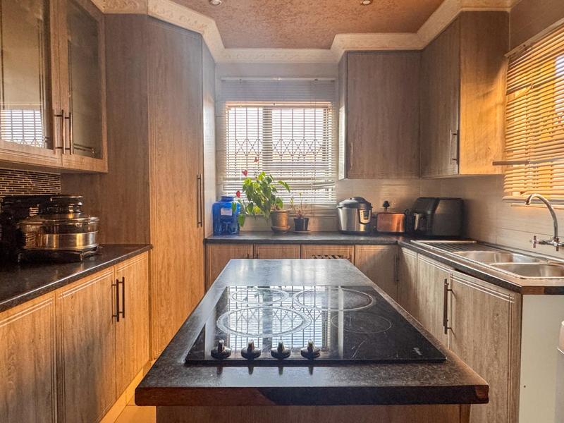 4 Bedroom Property for Sale in Hospital View Gauteng