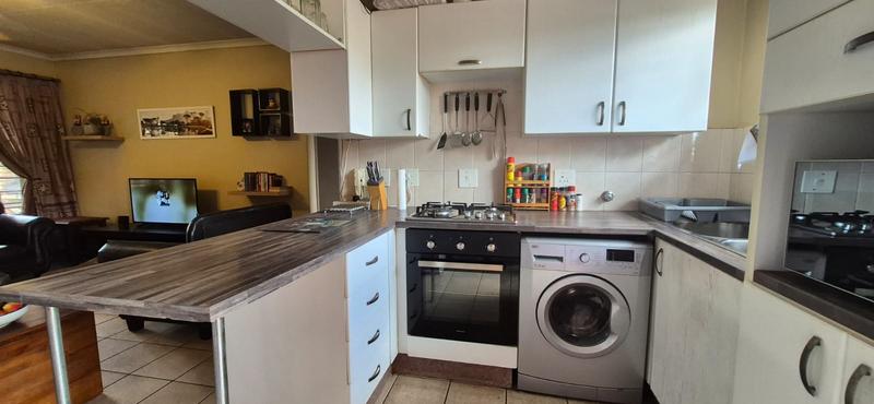 To Let 2 Bedroom Property for Rent in Lyttelton Manor Gauteng