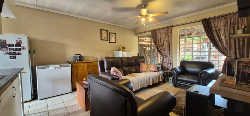 To Let 2 Bedroom Property for Rent in Lyttelton Manor Gauteng