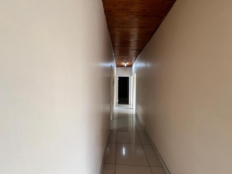 4 Bedroom Property for Sale in Laudium Gauteng
