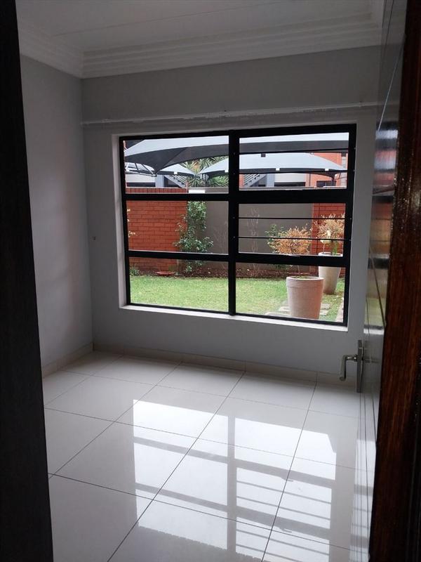 3 Bedroom Property for Sale in Eveleigh Gauteng