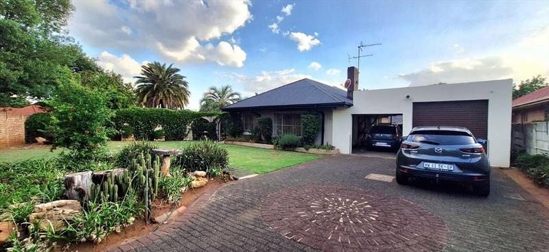 3 Bedroom Property for Sale in Parkdene Gauteng