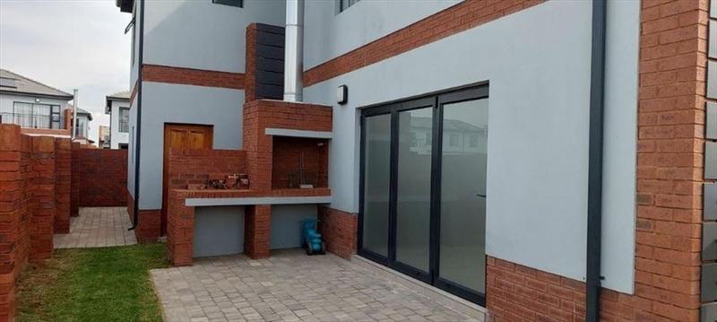 4 Bedroom Property for Sale in Parkhaven Gauteng