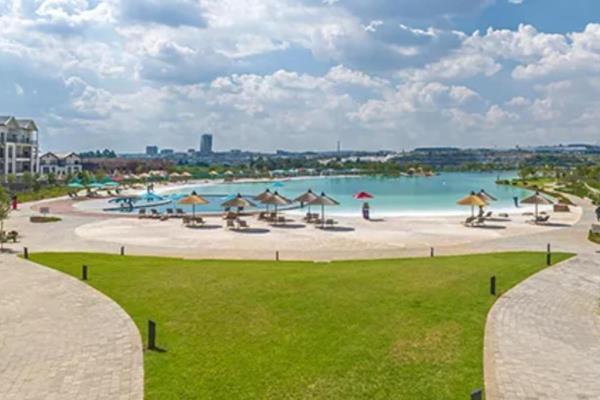 To Let 2 Bedroom Property for Rent in Waterfall Gauteng