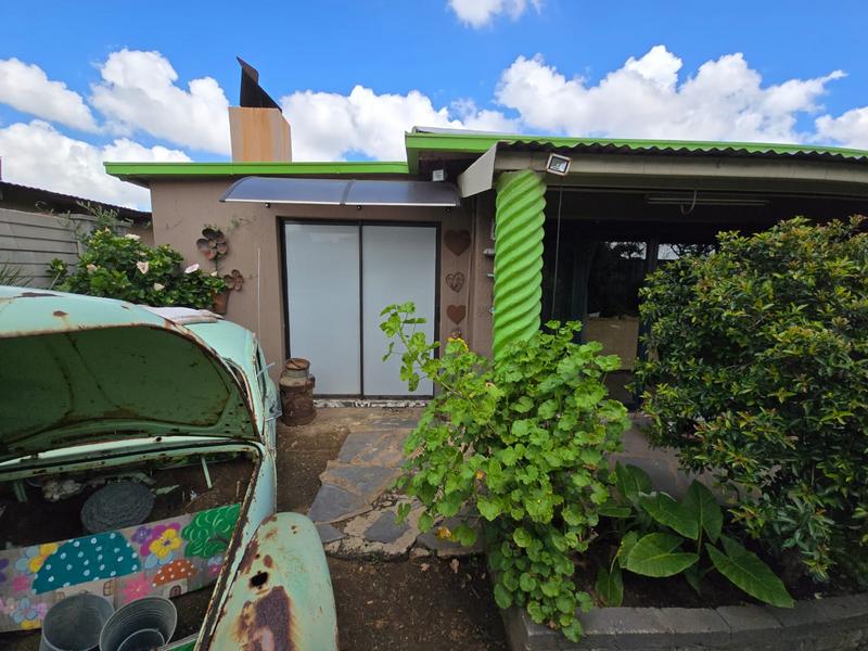 4 Bedroom Property for Sale in Vanderbijlpark Cw 6 Gauteng