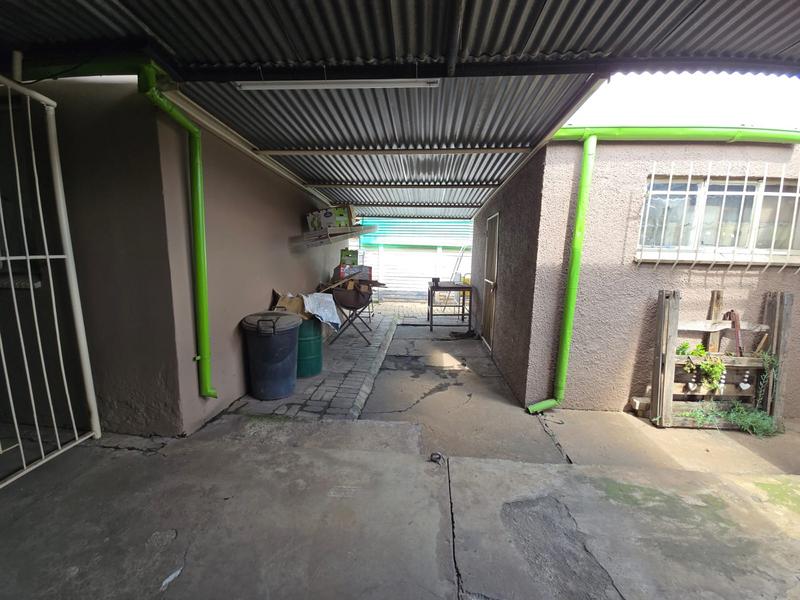 4 Bedroom Property for Sale in Vanderbijlpark Cw 6 Gauteng