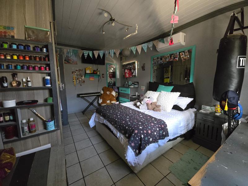 4 Bedroom Property for Sale in Vanderbijlpark Cw 6 Gauteng