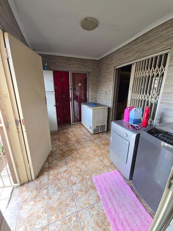 4 Bedroom Property for Sale in Vanderbijlpark Cw 6 Gauteng
