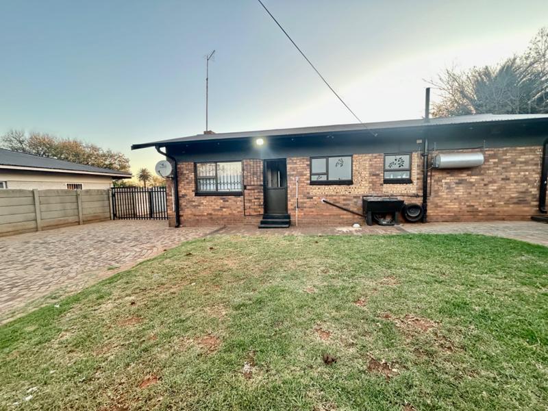 3 Bedroom Property for Sale in Vanderbijlpark CW Gauteng