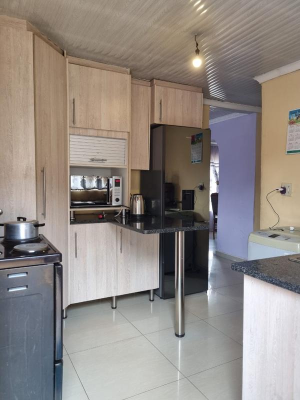 6 Bedroom Property for Sale in Vosloorus Gauteng