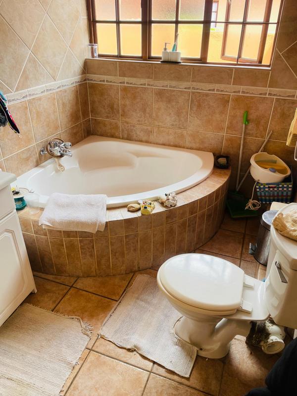 3 Bedroom Property for Sale in Heatherview Gauteng