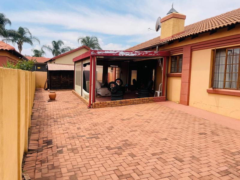 3 Bedroom Property for Sale in Heatherview Gauteng