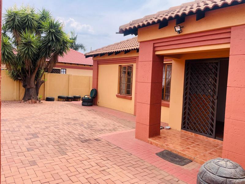 3 Bedroom Property for Sale in Heatherview Gauteng