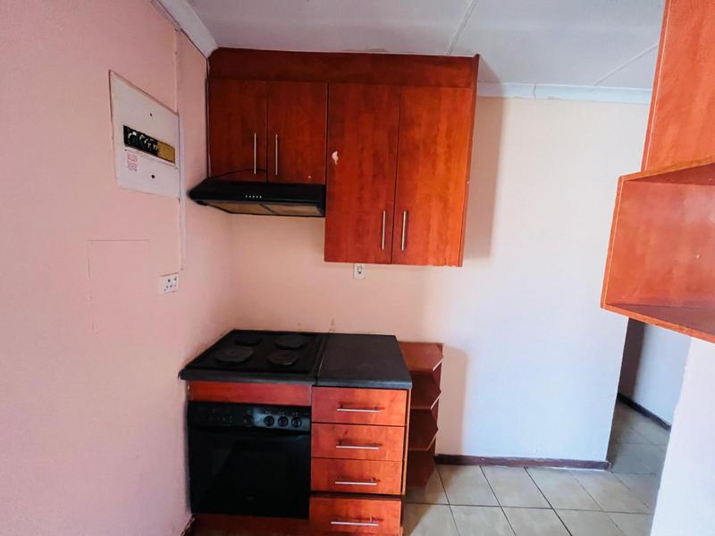 To Let 2 Bedroom Property for Rent in Protea Glen Gauteng