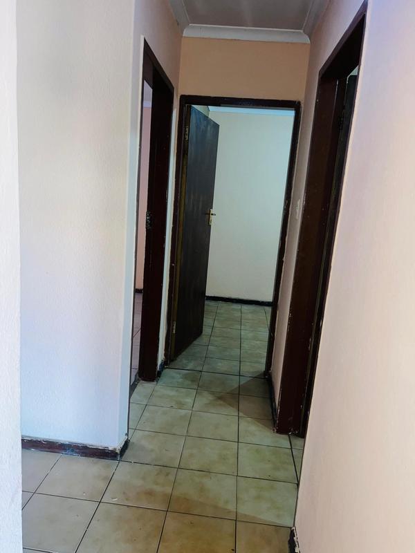 To Let 2 Bedroom Property for Rent in Protea Glen Gauteng