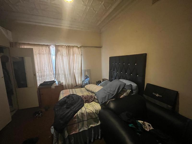 6 Bedroom Property for Sale in Orange Grove Gauteng