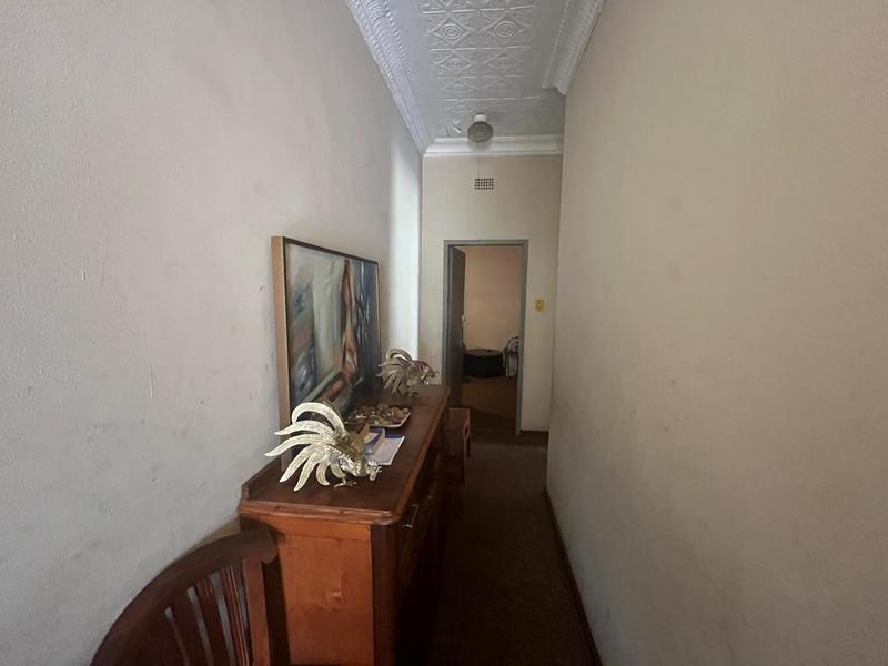 6 Bedroom Property for Sale in Orange Grove Gauteng