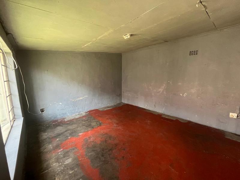 6 Bedroom Property for Sale in Orange Grove Gauteng