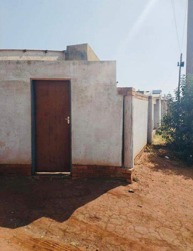 2 Bedroom Property for Sale in Tokoza Gauteng