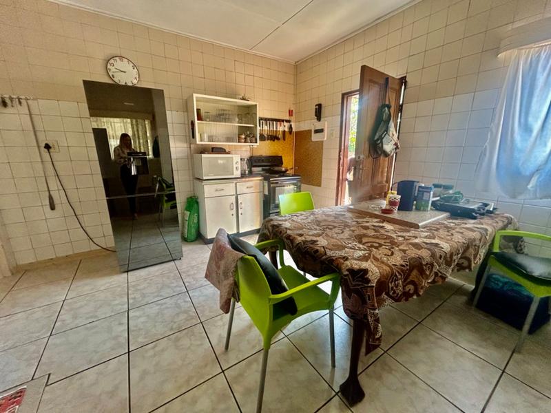 2 Bedroom Property for Sale in Vanderbijlpark CW Gauteng