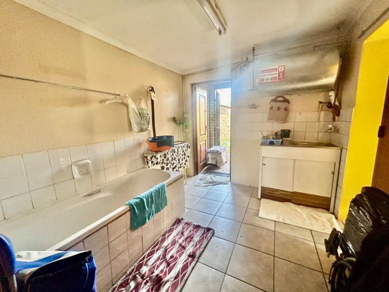 2 Bedroom Property for Sale in Vanderbijlpark CW Gauteng