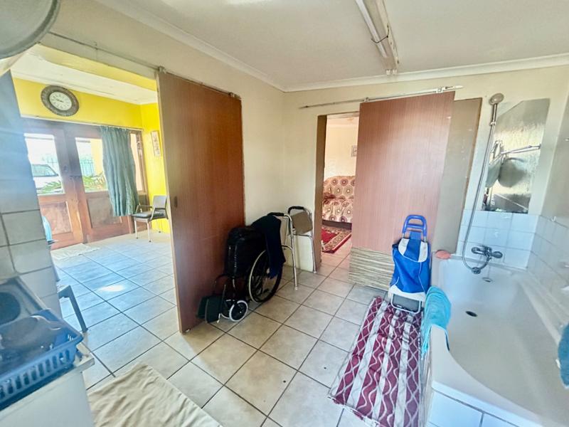 2 Bedroom Property for Sale in Vanderbijlpark CW Gauteng