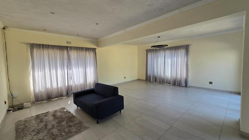 To Let 3 Bedroom Property for Rent in Mondeor Gauteng