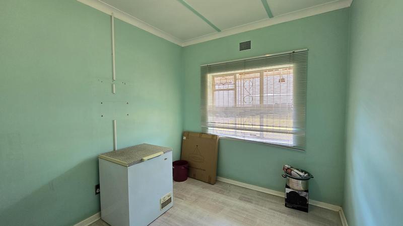 To Let 3 Bedroom Property for Rent in Mondeor Gauteng
