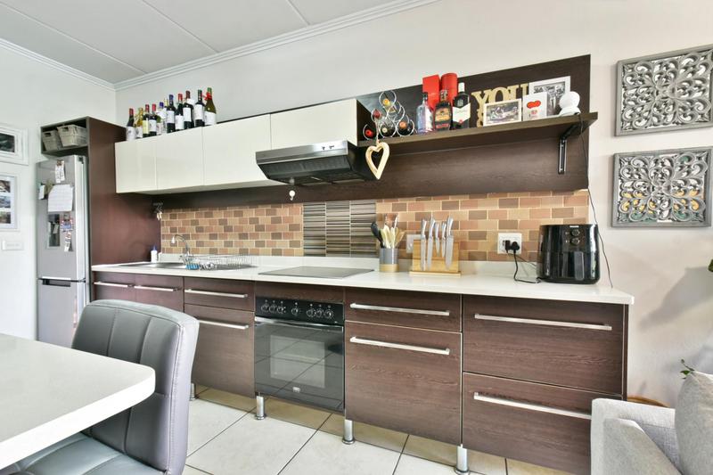 2 Bedroom Property for Sale in Glenvista Gauteng