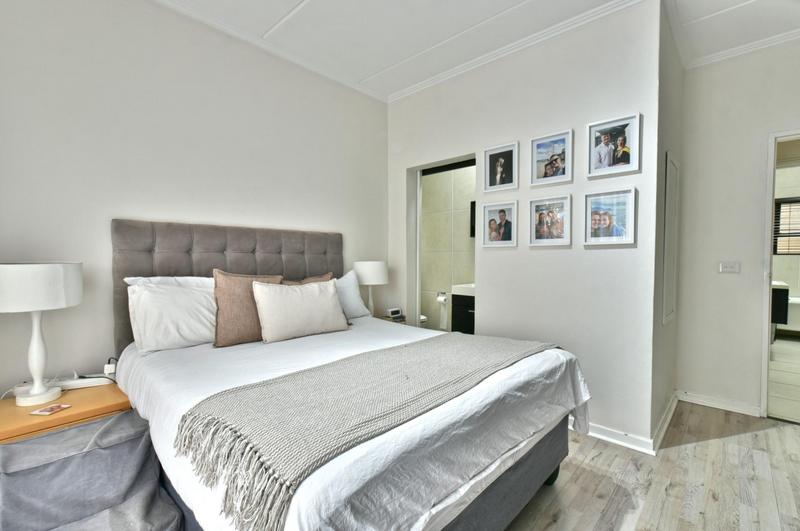 2 Bedroom Property for Sale in Glenvista Gauteng