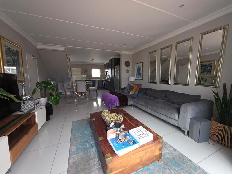 3 Bedroom Property for Sale in Ferndale Gauteng