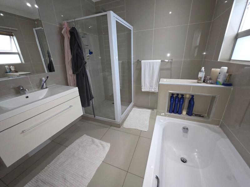 3 Bedroom Property for Sale in Ferndale Gauteng