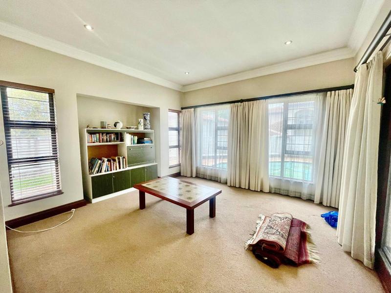 To Let 3 Bedroom Property for Rent in Bryanston Gauteng