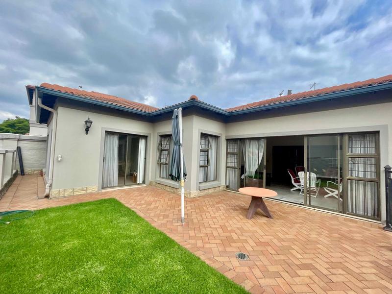 To Let 3 Bedroom Property for Rent in Bryanston Gauteng