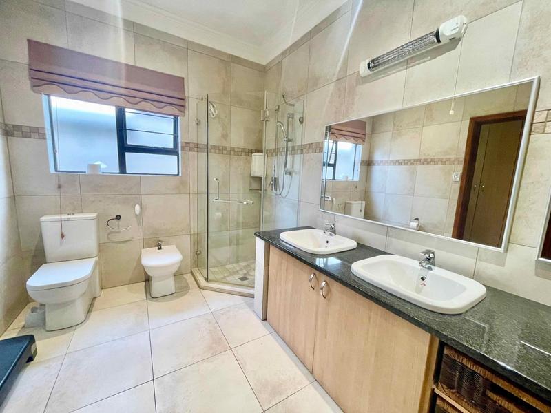 To Let 3 Bedroom Property for Rent in Bryanston Gauteng