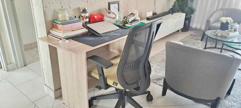 To Let 2 Bedroom Property for Rent in Paulshof Gauteng