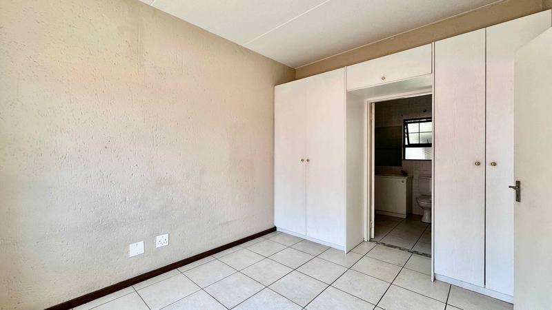 1 Bedroom Property for Sale in Paulshof Gauteng