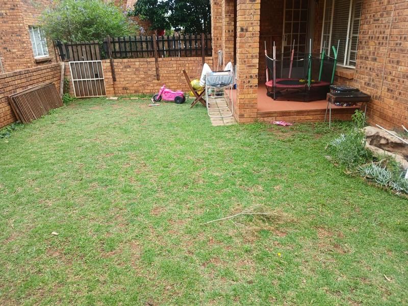 To Let 2 Bedroom Property for Rent in Highveld Gauteng