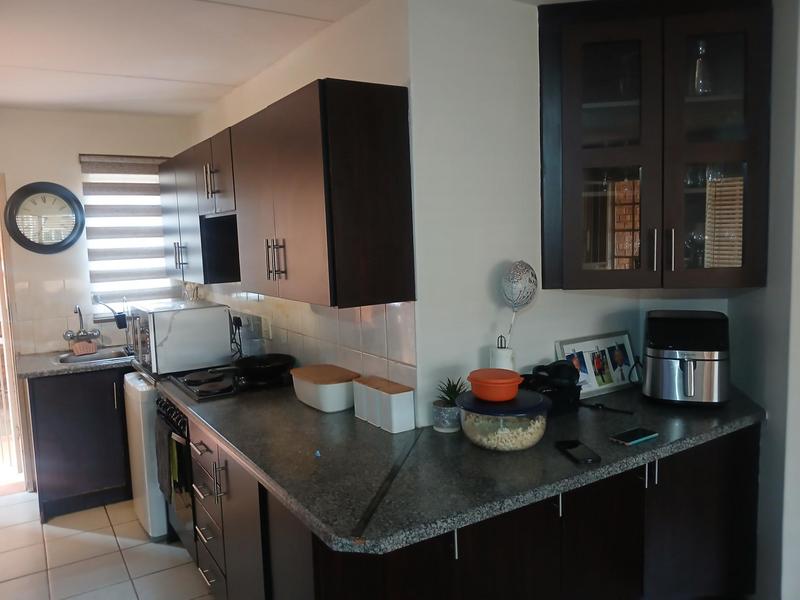 To Let 2 Bedroom Property for Rent in Highveld Gauteng
