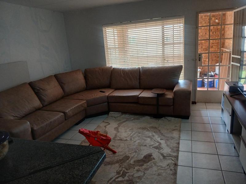 To Let 2 Bedroom Property for Rent in Highveld Gauteng