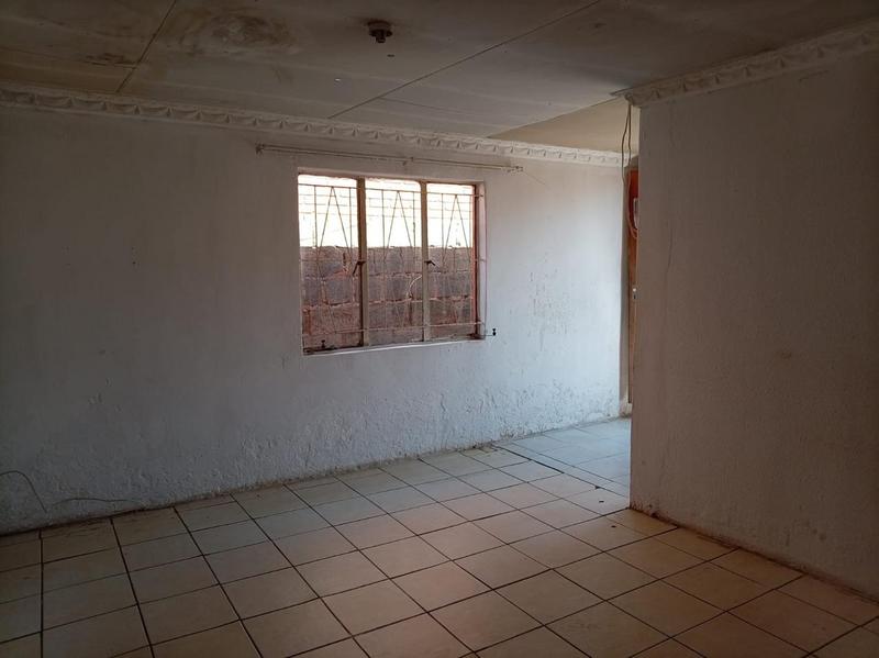 3 Bedroom Property for Sale in Protea Glen Gauteng