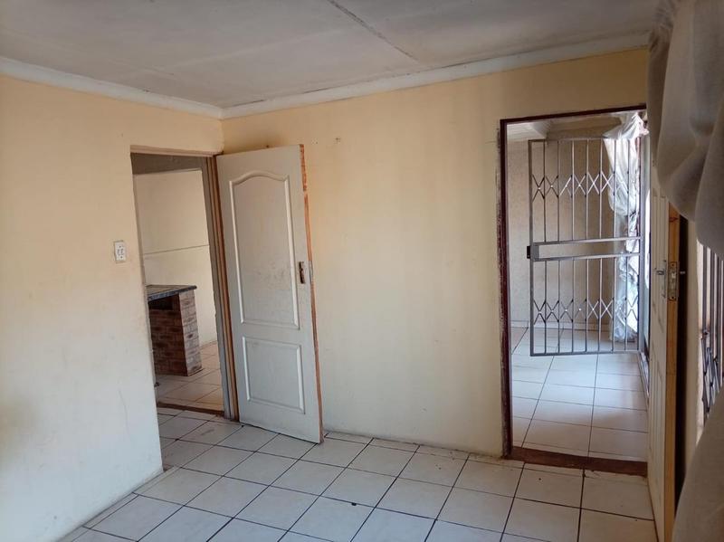3 Bedroom Property for Sale in Protea Glen Gauteng