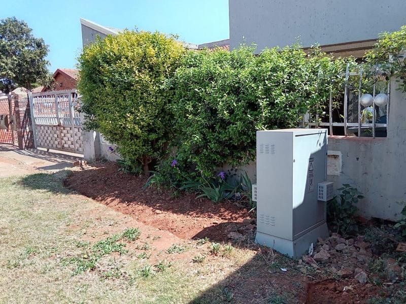 3 Bedroom Property for Sale in Protea Glen Gauteng